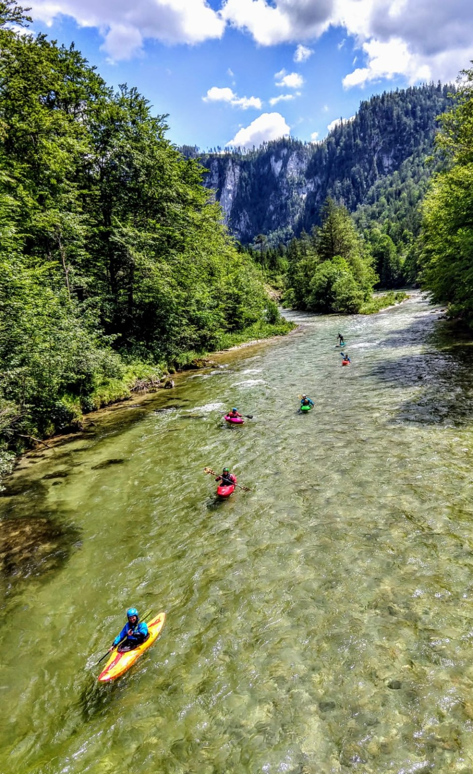 Outdoor-Abenteuer am Fluss