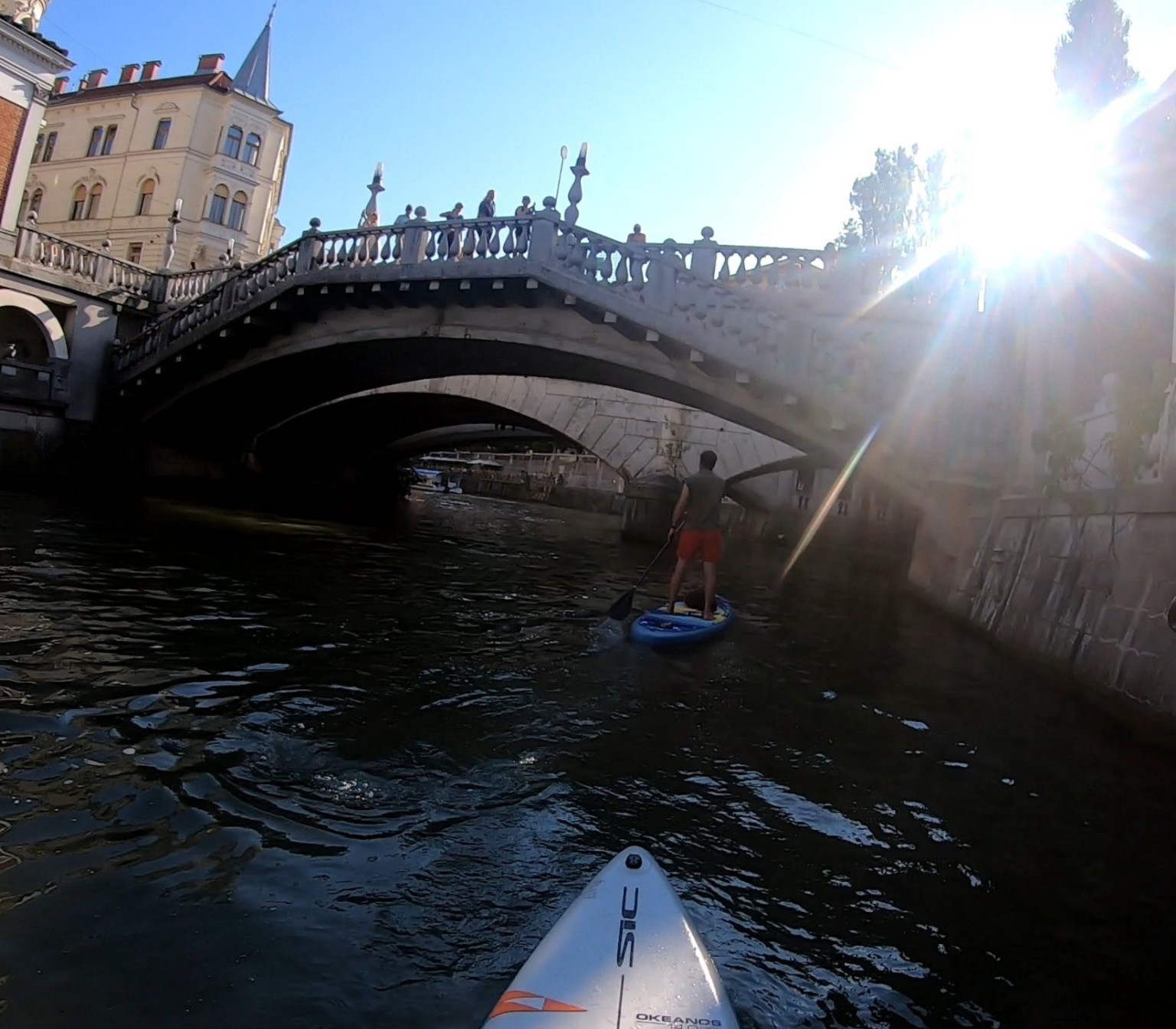 SUP-Tour in der Stadt